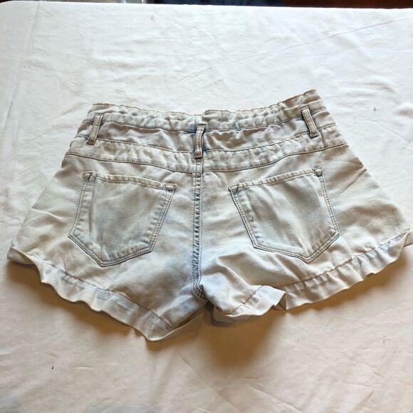 No Boundaries Short shorts faded light blue Size 9 - Picture 2 of 4